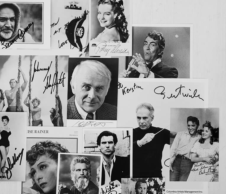 Collecting autographs