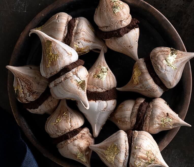 Recipe »Vegan Chocolate Meringue Kisses«