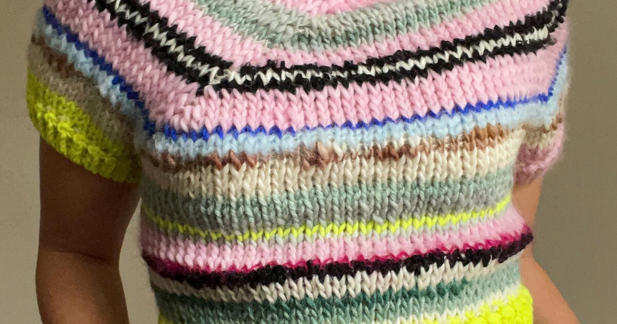 00s unknown striped knit border fur y2k