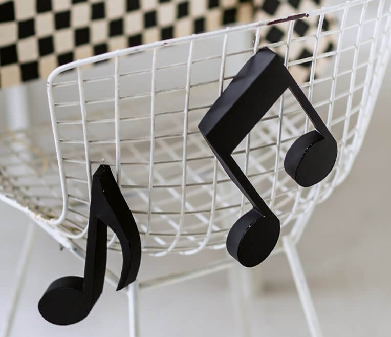 DIY »Music Notes made from Paper«