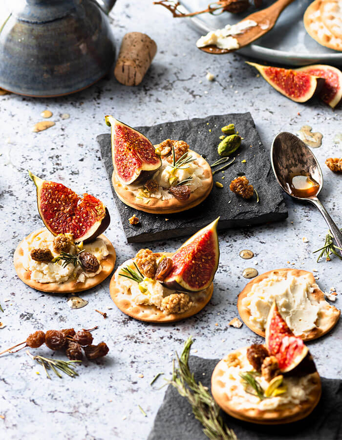 Recipe: »Cheese and fig canape«