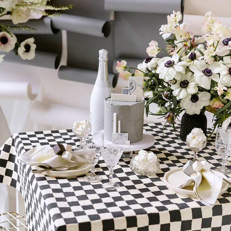 DIY »Checkerboard Tablecloth«