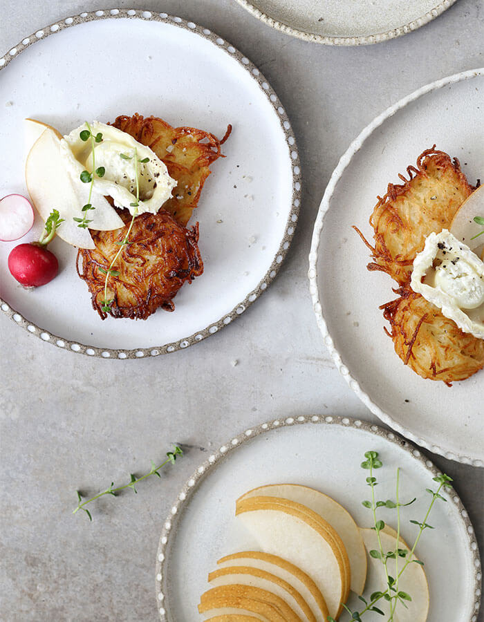 Recipe: »Latkes with Goat Cheese and Pear«