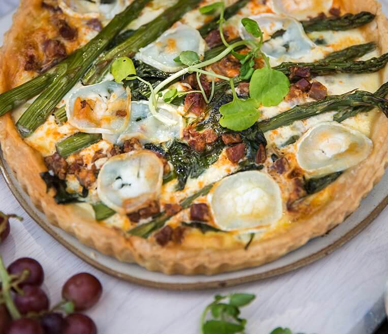 Recipe: »Asparagus, Spinach, Chorizo & Goats Cheese Tart«