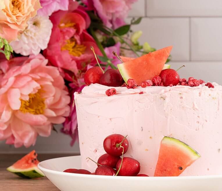 Recipe: »Vanilla Cake with Swiss Buttercream Frosting«