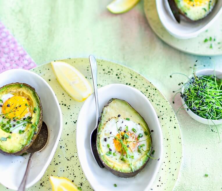 Recipe Baked Eggs in Avocado