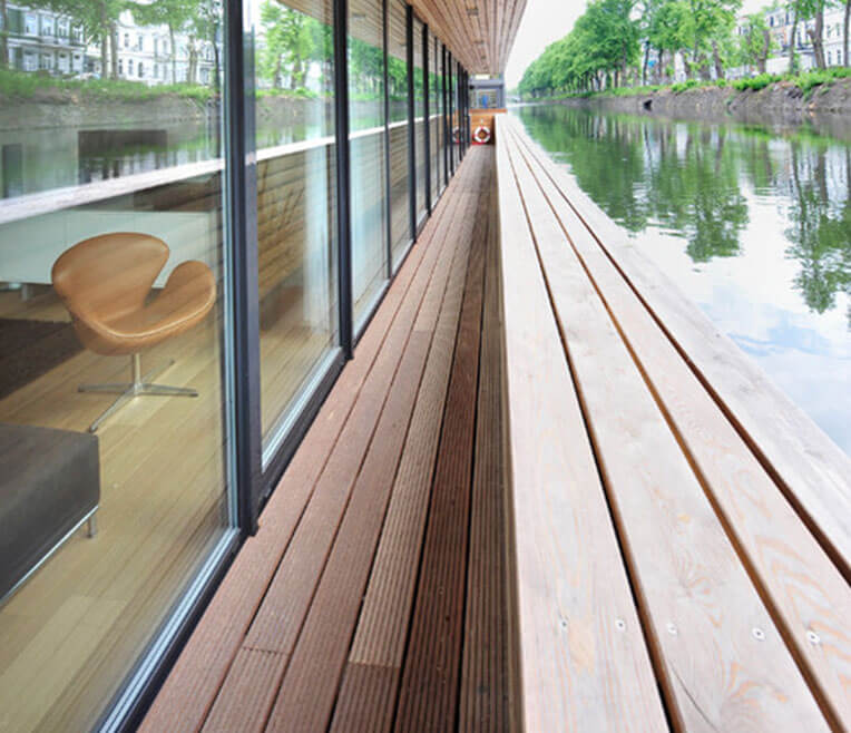 The Connoisseur’s Guide To Houseboats
