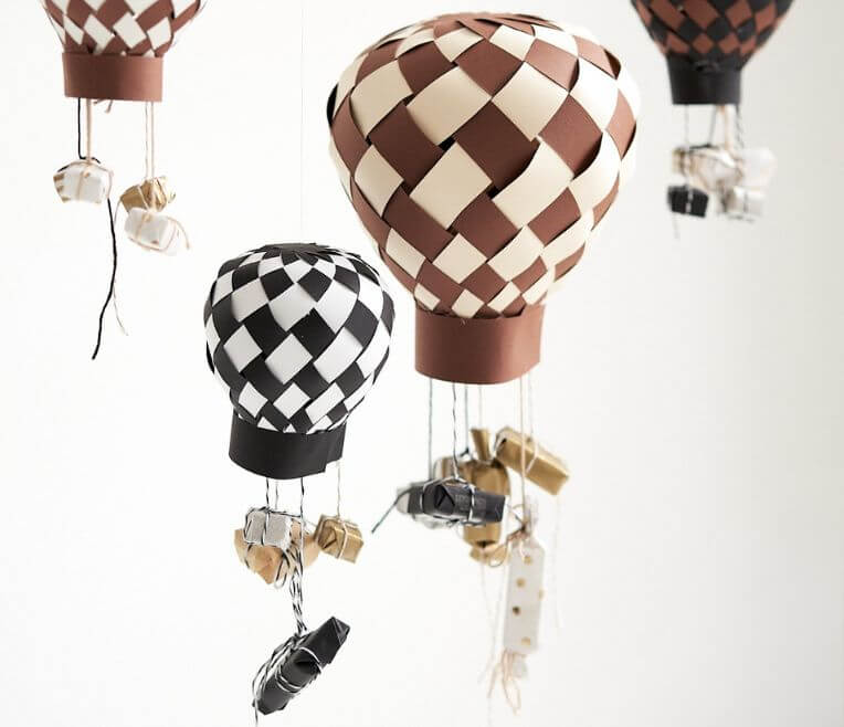 Advent calendar for DIY enthusiasts: Paper hot-air balloons